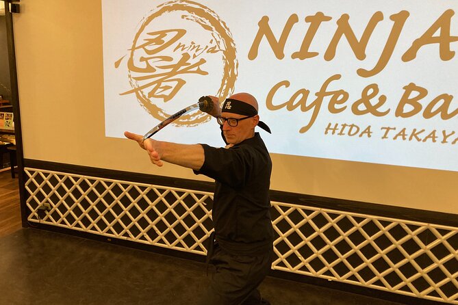 Ninja Experience in Takayama - Basic Course - Blow pipe and arrow style practice for variety