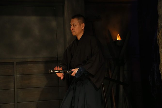 Ninja Samurai 2-hour hands-on lesson by Japanese master in Tokyo - A dojo-style lesson in the heart of Tokyo