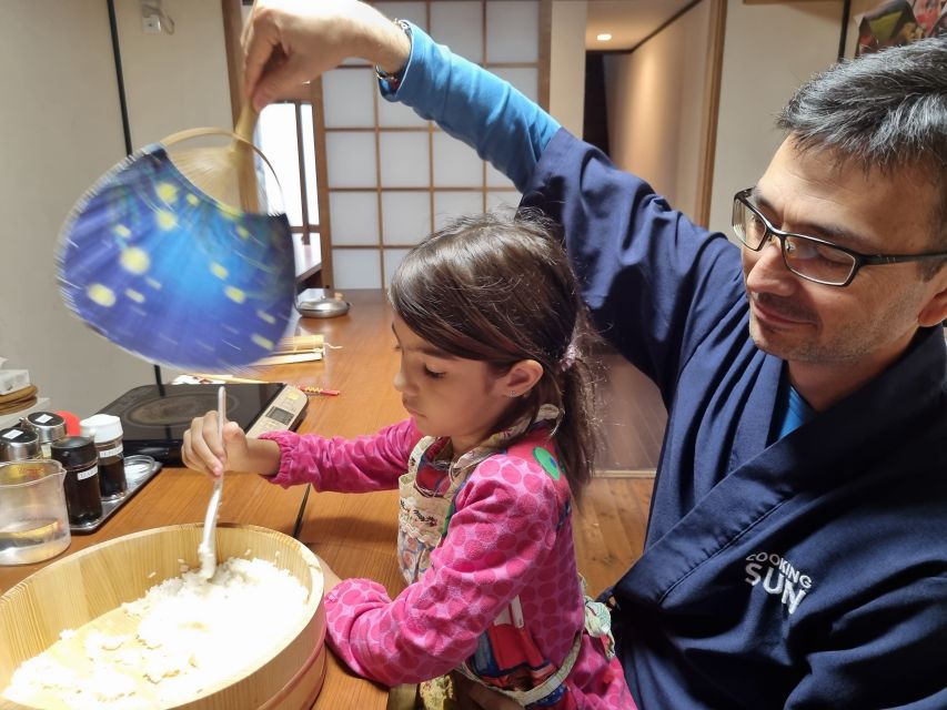 Nishiki Market Food Tour with Cooking Class - Key highlights to look for