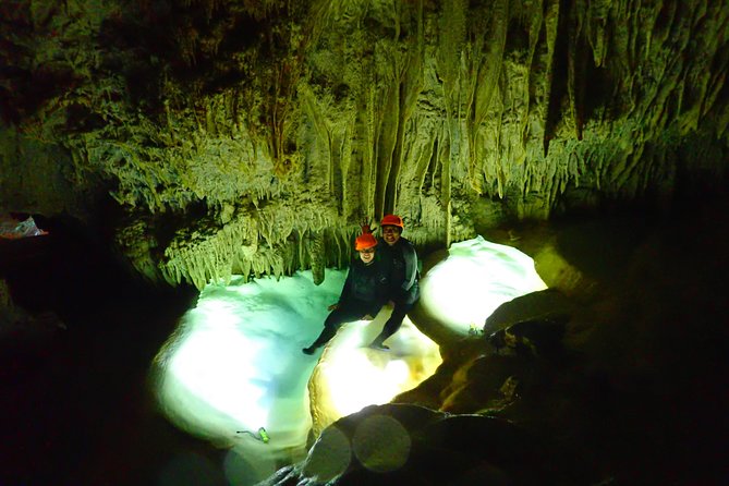 Okinawa Miyako 3set Beach SUP, Snorkeling,Pumpkin Cave,Canoeing - Pumpkin Cave caving in limestone: unusual stalactites and real body work