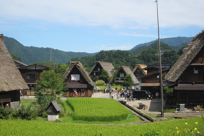 [One-day bus tour departing from Kanazawa Station] Shirakawa-go and Gokayama - Two World Heritage Villages Enjoyable Bus Tour - Who This Tour Suits Best (And Who Might Prefer Something Else)
