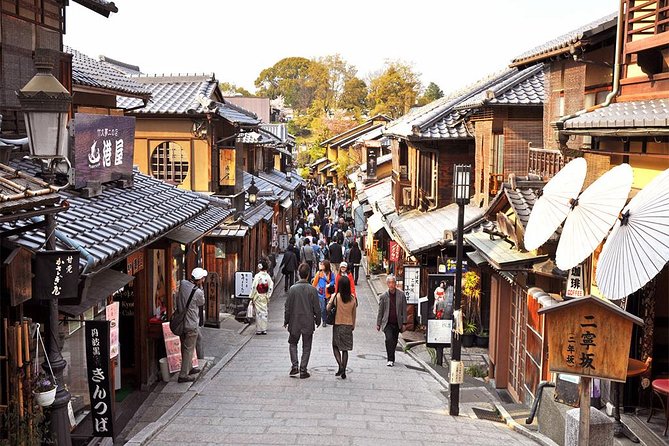 One-Day Tour of Kyoto's Highlights from Osaka/Kyoto - The bus, Wi-Fi, and the pacing that keeps this day doable
