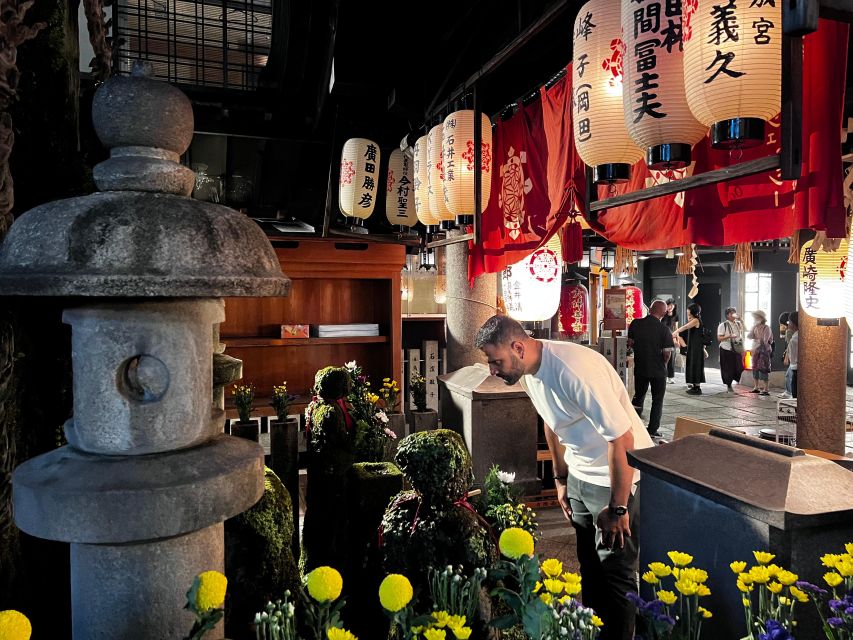 Osaka: Izakaya Bars Guided Walking Tour - The Hidden Final Stop: A Bar in a Building You Would Miss