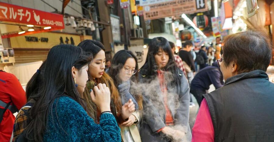 Osaka: Kuromon Market Food Walking Tour (6 stops, 6 tastes) - The quick guided side stop before the market