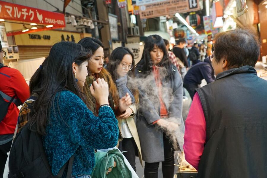 Osaka: Kuromon Market Food Walking Tour (6 stops, 6 tastes) - Meeting at Nippon-bashi: how to find MagicalTrip fast
