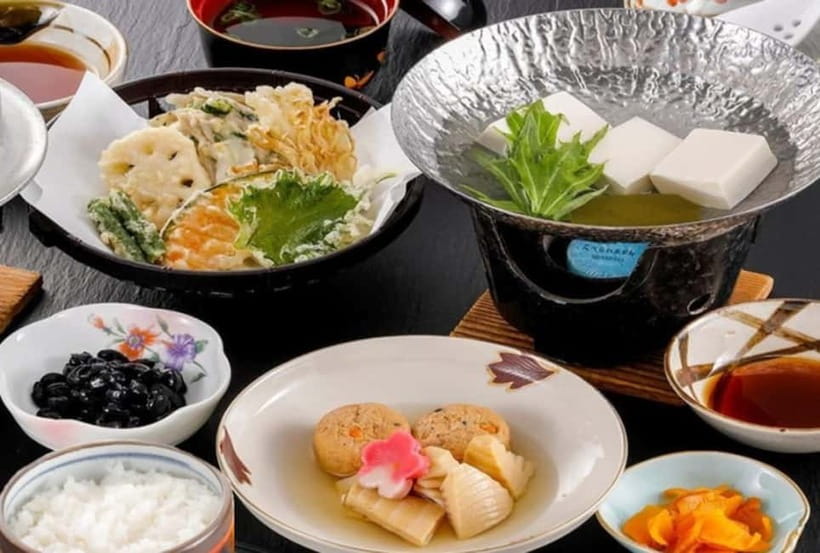 Osaka/Kyoto: Amanohashidate & Miyama Tour with Boat & Lunch - Amanohashidate ferry views, then a short but memorable boat cruise