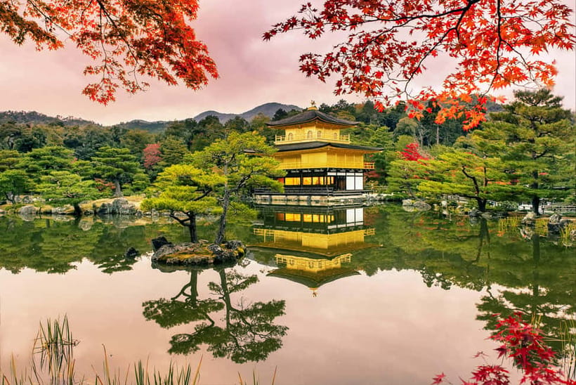 Osaka/Kyoto: Katsuoji, Kinkakuji, Arashiyama 1-Day Bus Tour - Kinkakuji Temple: quiet time in golden splendor