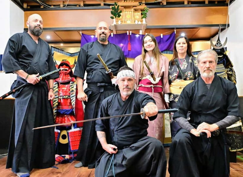 Osaka: Learn Bushido - Trial Slashing with Samurai Sword - Start Like a Samurai: Costume, Bowing, and the Dojo Setup