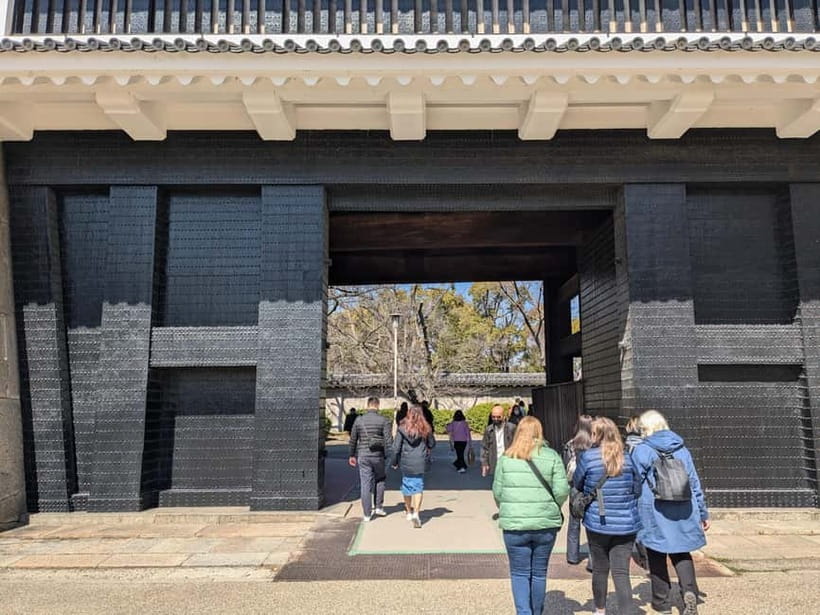 Osaka: Osaka Castle Guided Tour with Local Guide - The Local Guide Angle, From Kansai Stories to Quick Recommendations