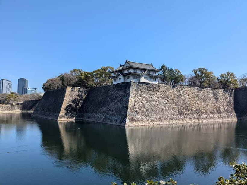 Osaka: Osaka Castle Guided Tour with Local Guide - Massive Stone Walls and Castle Defenses You Can Actually Visualize