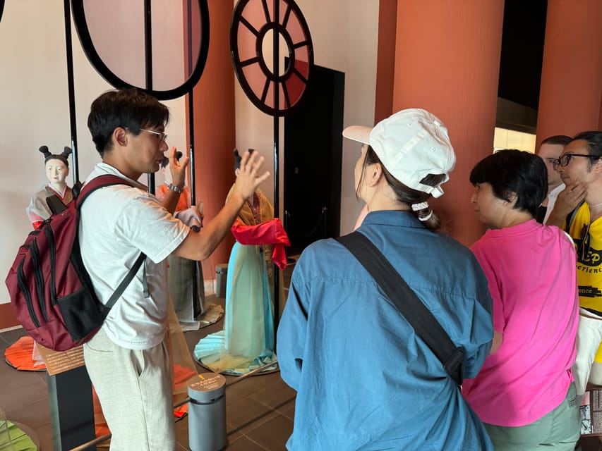 Osaka: Osaka Castle & Historical Museum Guided Tour - Quick spiritual and ceremonial stops: Hokoku Shrine and Otemon Gate