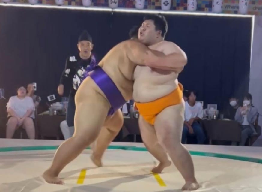 Osaka: Sumo Show & Experience w/ Optional Kimono & Hot Pot - Rikishi Photo Session: Close-Up Memories Without the Rush