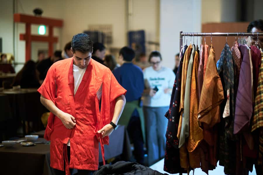Osaka: Sumo Show & Experience w/ Optional Kimono & Hot Pot - Drinks and the Osaka Night Out Feel
