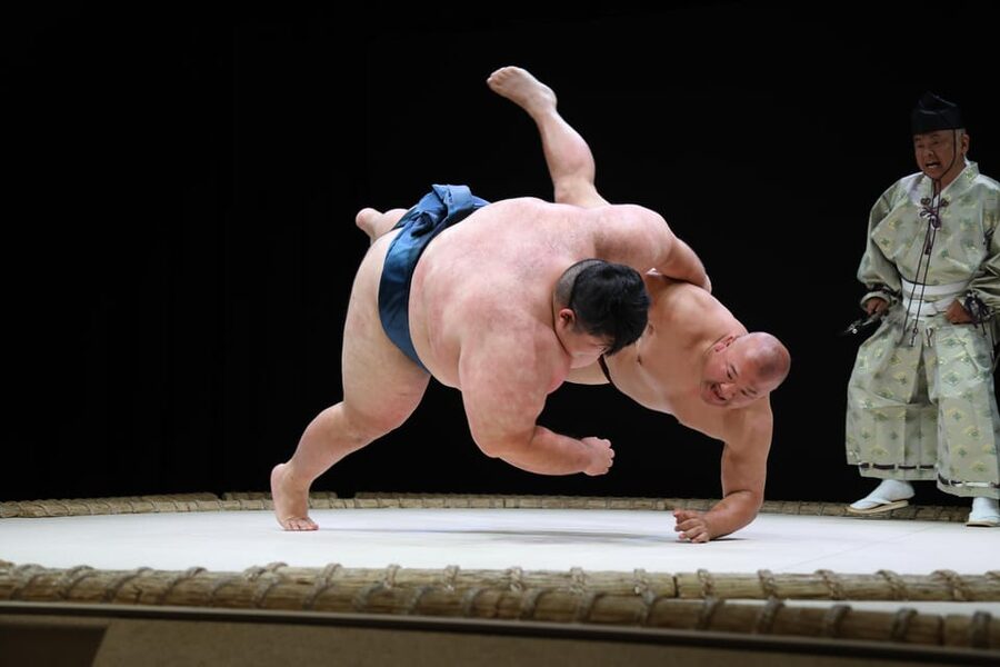 Osaka: Sumo Stage Show with Bento or Snack + Fight & Photo - Key Things You Should Know Before You Go