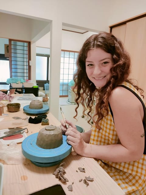 Osaka: Traditional Japanese Ceramics Private Experience - Choosing Your Set, Sake, Sushi, or a Chawan for Tea