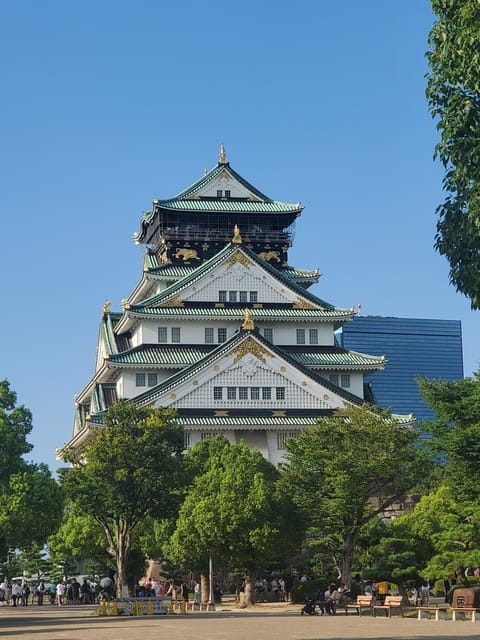 Osaka: Walking Tour and Top Highlights - Shinsekai and Tsutenkaku, retro Osaka with street energy