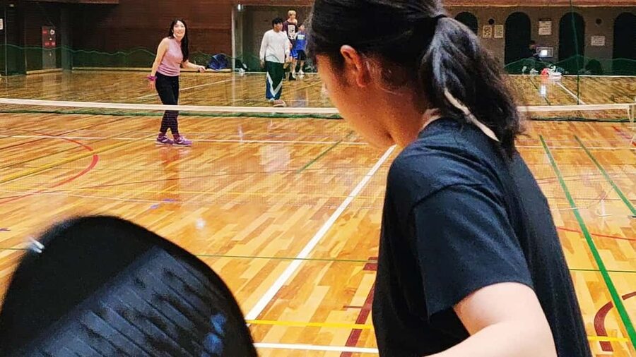 Pickleball in Osaka, Kobe & Kyoto with Locals! - How pairing works on court: expect quick matches