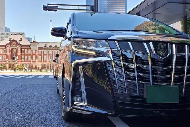 Private arrival transfer from Osaka Itami International airport to Kyoto City - Door-to-door in Kyoto: getting to your hotel fast