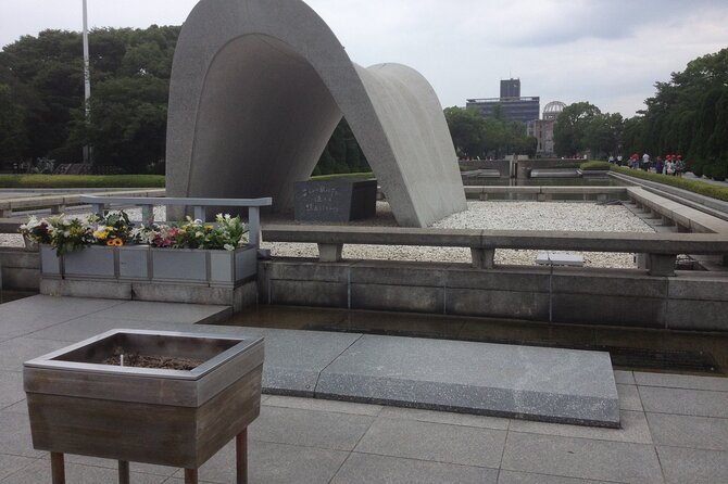 Private Full Day Hiroshima Tour - Hiroshima Castle from the outside: photos, context, and timing