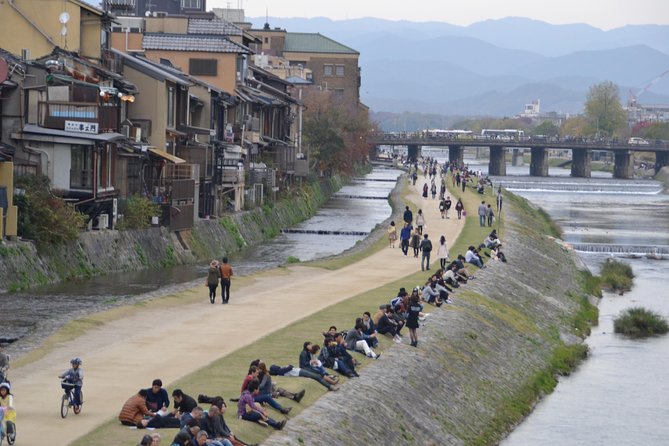Private Highlights of Kyoto Tour - Nishiki Food Market option: for snacks, rhythm, and local life