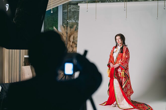 Private Kyoto Photography and Dress up Adventure （ALL PLAN) - The photographers, the posing help, and the English-friendly experience