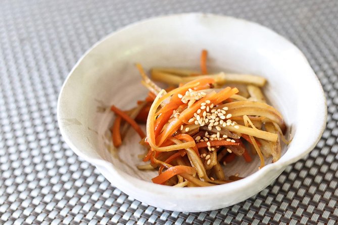 Private Market Tour and Cooking Class with Kanae, a Sapporo Local - What makes this a smart half-day food plan