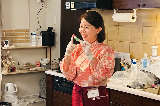 Private Mochi Sweets Making class near Shibuya area - A quick word about the home, the dog, and the stairs