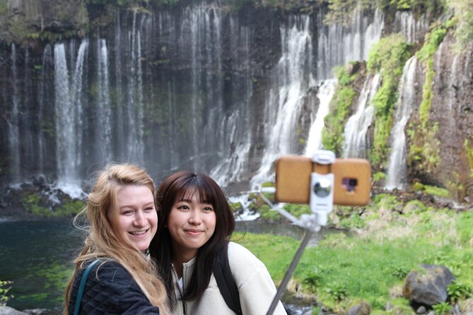 Private Mt Fuji Tour from Tokyo: Scenic BBQ and Hidden Gems - Motosuko Lake: where the BBQ becomes part of the scenery