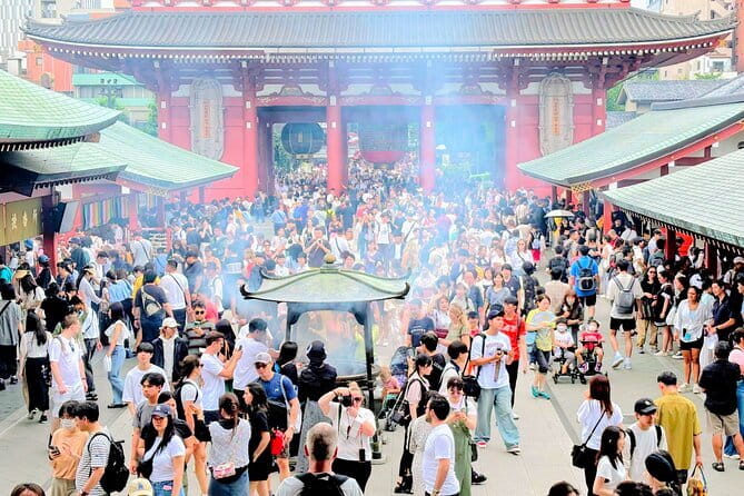 Private Sightseeing to Mt Fuji and Hakone with English Driver - Kitaguchi Hongu Fuji Sengen Jinja: where the mountain turns sacred