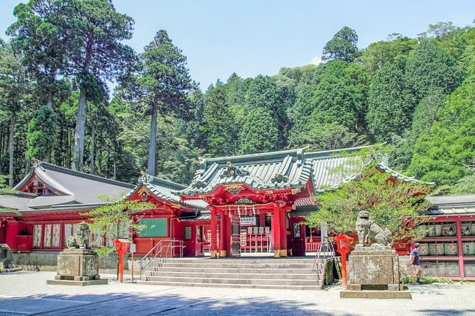 Private Tour - Hakone Day Trip! A Tour to Explore All Must-Sees! - Ajisai Bridge: the fast, free photo stop that sets the tone