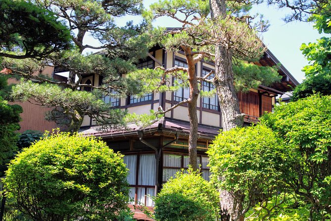 Private Tour Kanazawa, Shirakawago, Hida Furukawa,Takayama - Shirakawago UNESCO and the Sho River Bridge Walk