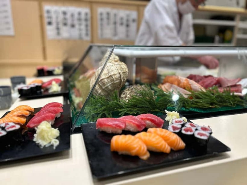 Private Toyosu & Tsukiji Market Adventure with Tuna Auction - The morning pace: Toyosu first, Tsukiji right after