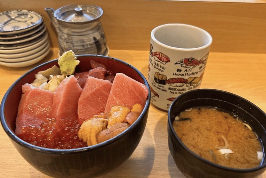 Private Toyosu & Tsukiji Market Adventure with Tuna Auction - Tsukiji Outer Market: eat, taste, and shop by theme