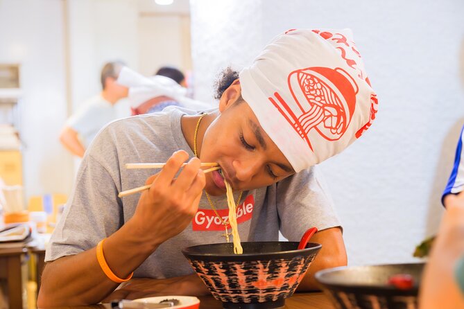 Ramen Cooking Class at Ramen Factory in Mt.Fuji - Chicken garnish: from tying to slicing