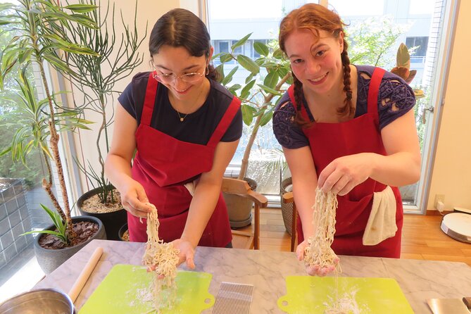 Ramen Making from Scratch with Tokyo Mom(Vegan Option Available) - Who this ramen class is best for