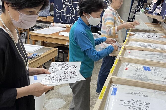 Roketsu dyeing experience: M course Roketsu Dyeing Experience - Pick your item and design, from stencils to your own sketch