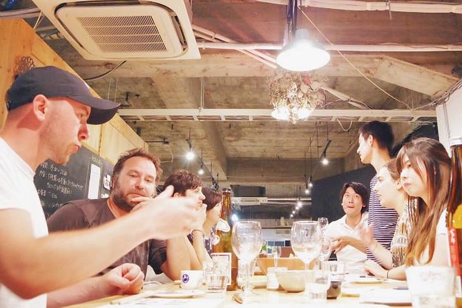 Sake Tasting Masterclass in Shinjuku (8+ Varieties with a Pro) - Snacks Pairing: How Food Changes What You Taste in Each Cup