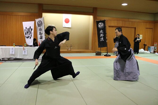 Samurai Experience Mugai Ryu Iaido in Tokyo - The 60-minute flow: changing into hakama and learning the “shape” of iaido