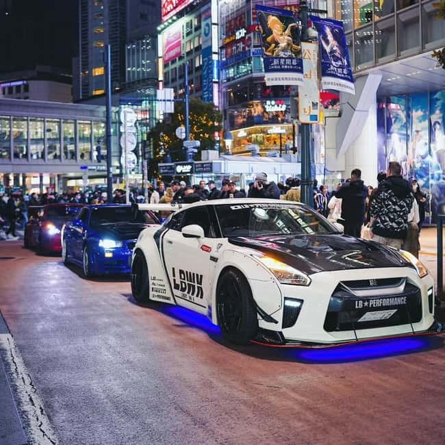 [Self-Drive] Tokyo & Daikoku Custom Car Driving Tour - Rainbow Bridge and Tokyo Bay views from the road