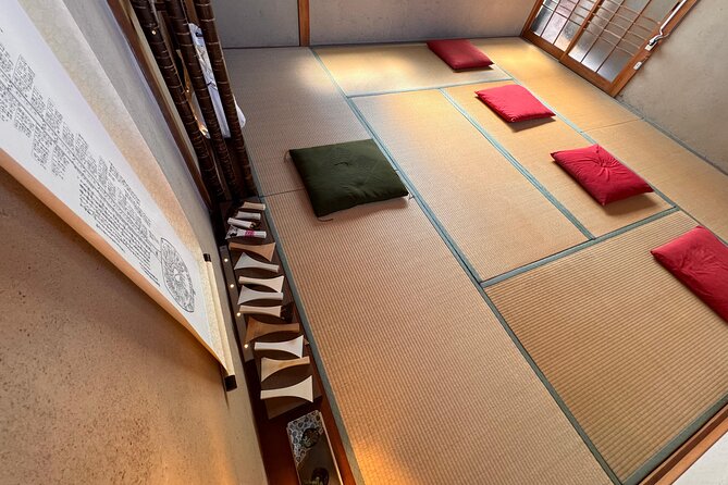 Shamisen Experience in Kyoto 【Private】 - Learning a Traditional Song, Then Playing What You Just Practiced