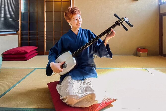 Shamisen Experience in Kyoto 【Private】 - Meeting Jack-San at the Murasakino Dojo Area (Kita Ward)