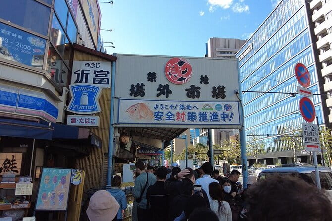 Shinjuku: Food Tour – 15 Dishes & 3 Drinks at 4 Eateries - Price and value for a 15-dish night out