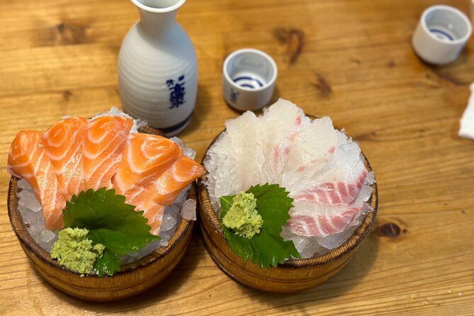 Shinjuku: Food Tour – 15 Dishes at 4 Eateries - Kabukicho: entertainment district food and the feeling of the night