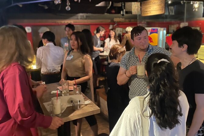 Shinjuku Locals &Traveller Meet&Drink Experience Solo going Party - Should You Book This Shinjuku Meet-and-Drink?