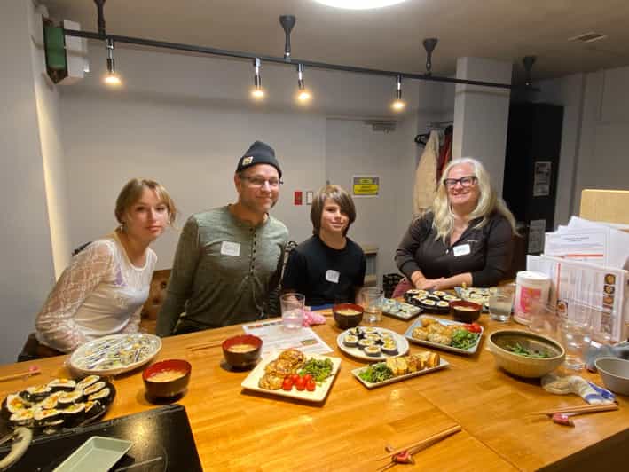Shinjuku Tokyo: Authentic Japanese Home-Style Culinary Class - Who should book, and who might want a different kind of activity