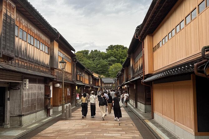 Shirakawago & Kanazawa from Kanazawa - What the transportation and group size feel like in practice