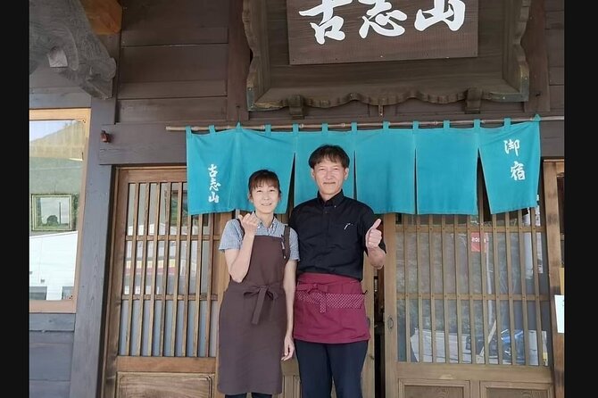 Shirakawago & Takayama Bus Tour from Nagoya w/Optional Lunch - Takayama First: Quick Orientation, Real Old Streets Vibes