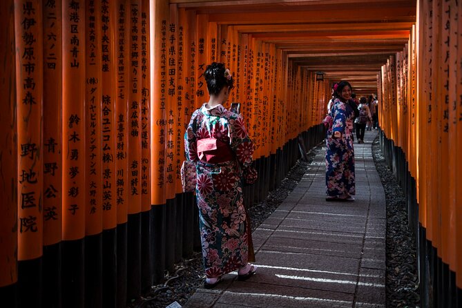 Shore excursion: Full Day Private Kyoto Tour From Osaka/Kobe Port - Fushimi Inari-taisha: torii paths, good shoes, and 2 hours to climb