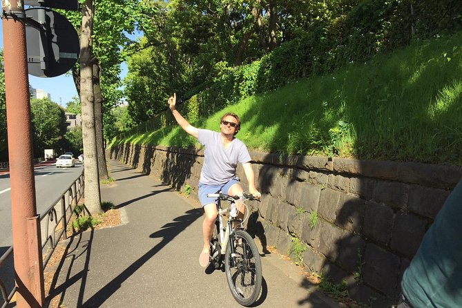 Small Group Cycling Tour in Tokyo - Meiji Jingu Shrine: Shinto Calm Before City Noise