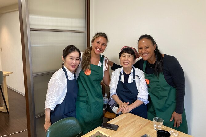 Sushi Class in Osaka Dotonbori - The teaching style: patient, slow enough to keep up